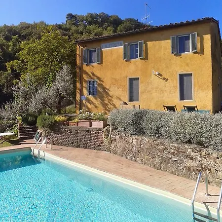 Petrolo Farm stay